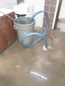 تسليك بالوعة المطبخ